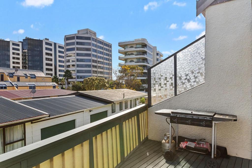 Downtown Mountview - Mt Maunganui Holiday Home Mount Maunganui Ngoại thất bức ảnh
